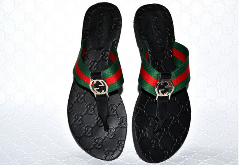 Gucci Slippers Woman--238